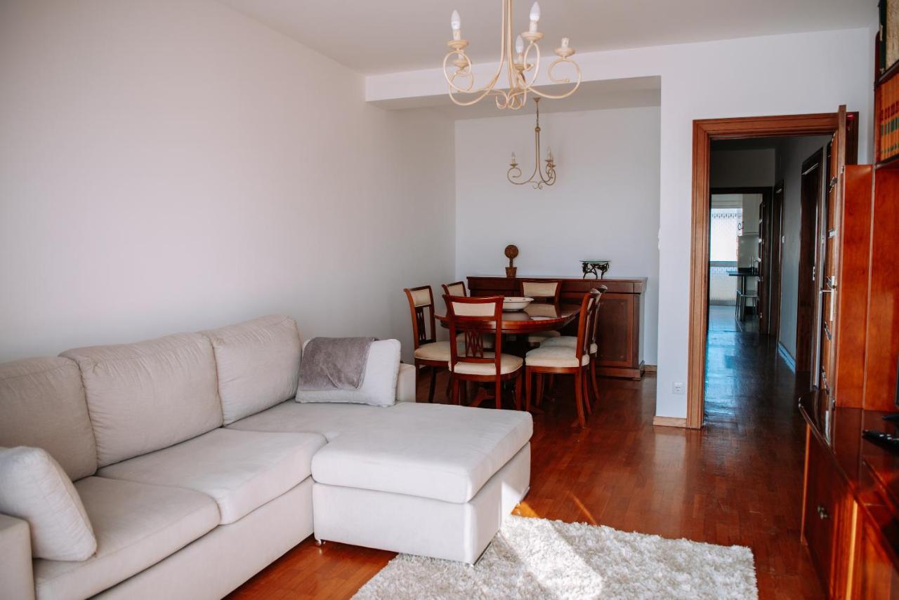וילה דו קונדה Apartamento T3 Vista Mar - Anzol מראה חיצוני תמונה