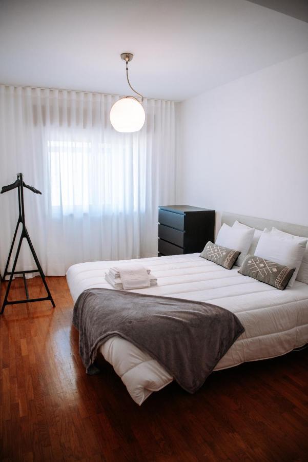 וילה דו קונדה Apartamento T3 Vista Mar - Anzol מראה חיצוני תמונה